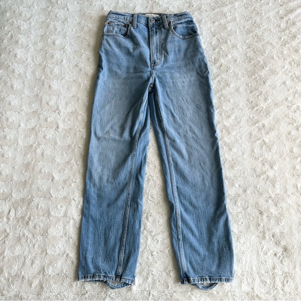 Abercrombie Jeans Womens 26 Blue Ankle Straight Ultra High Rise Distressed Med - Picture 2 of 11